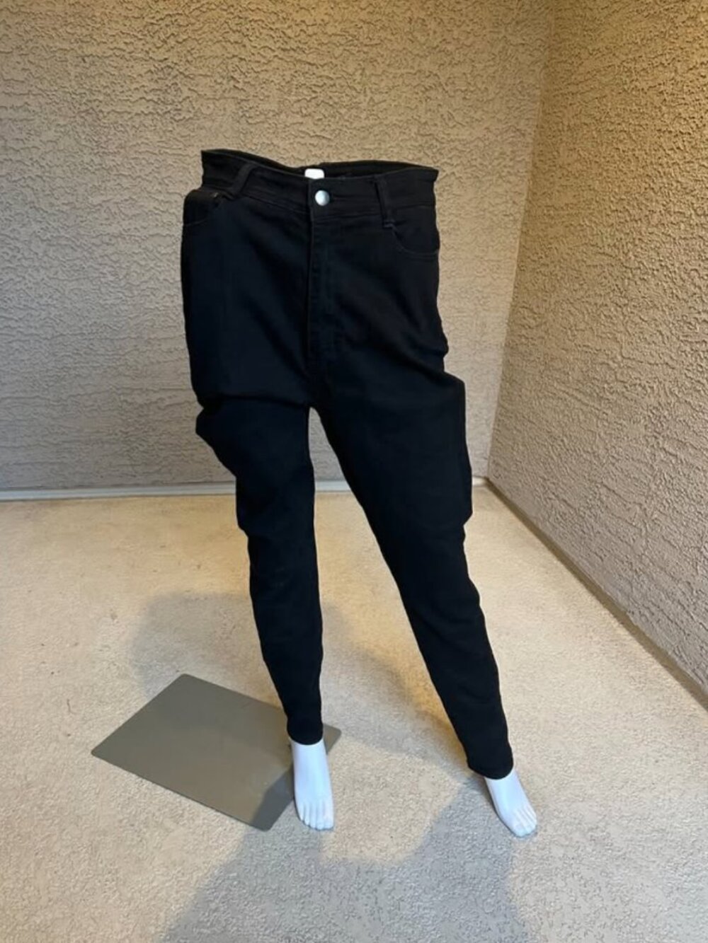 High-Stretch Black Skinny Jeans